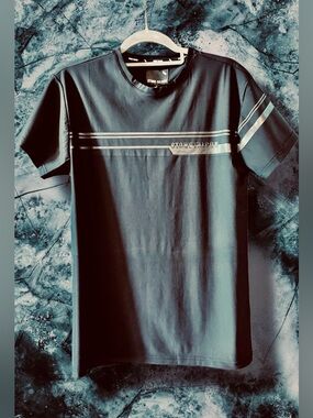 Stone Falcon NWT Black Short-Sleeve Crew Tee with Contrast Stripes size Small